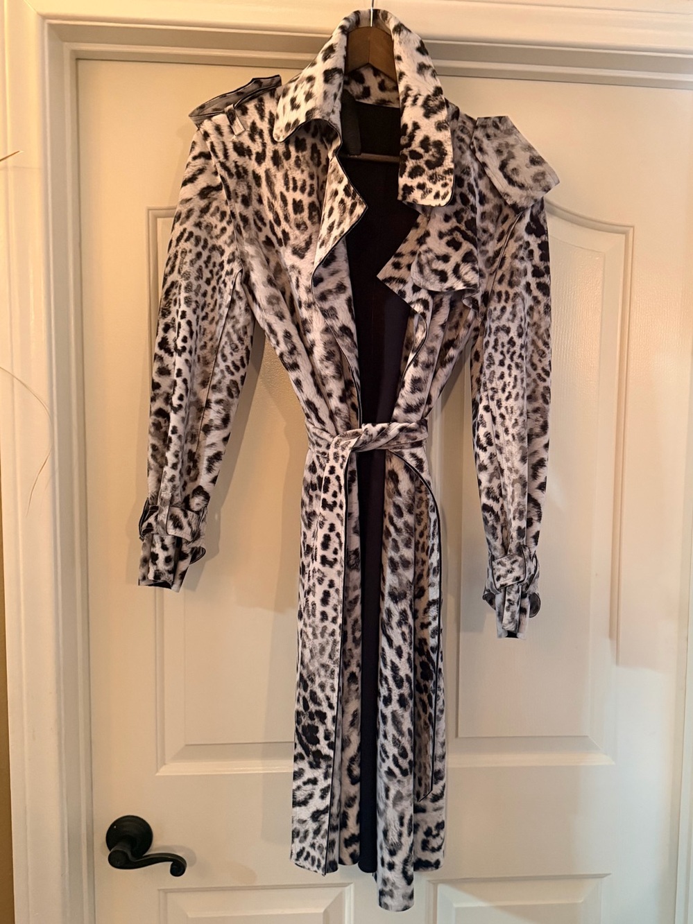 EUC Norma Kamali double breasted trench